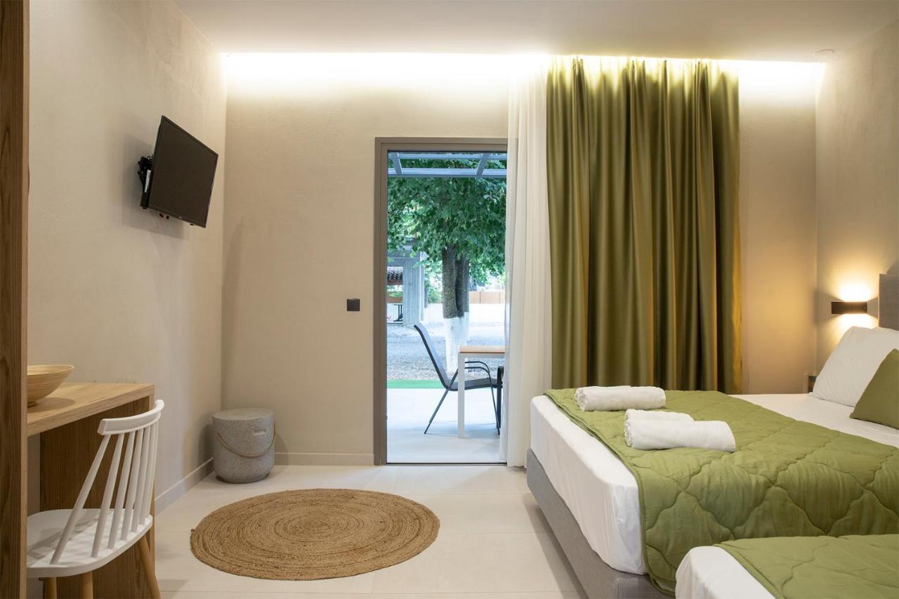 Olympus Suites ปาราเลีย ปันตาเลโมนอส ภายนอก รูปภาพ