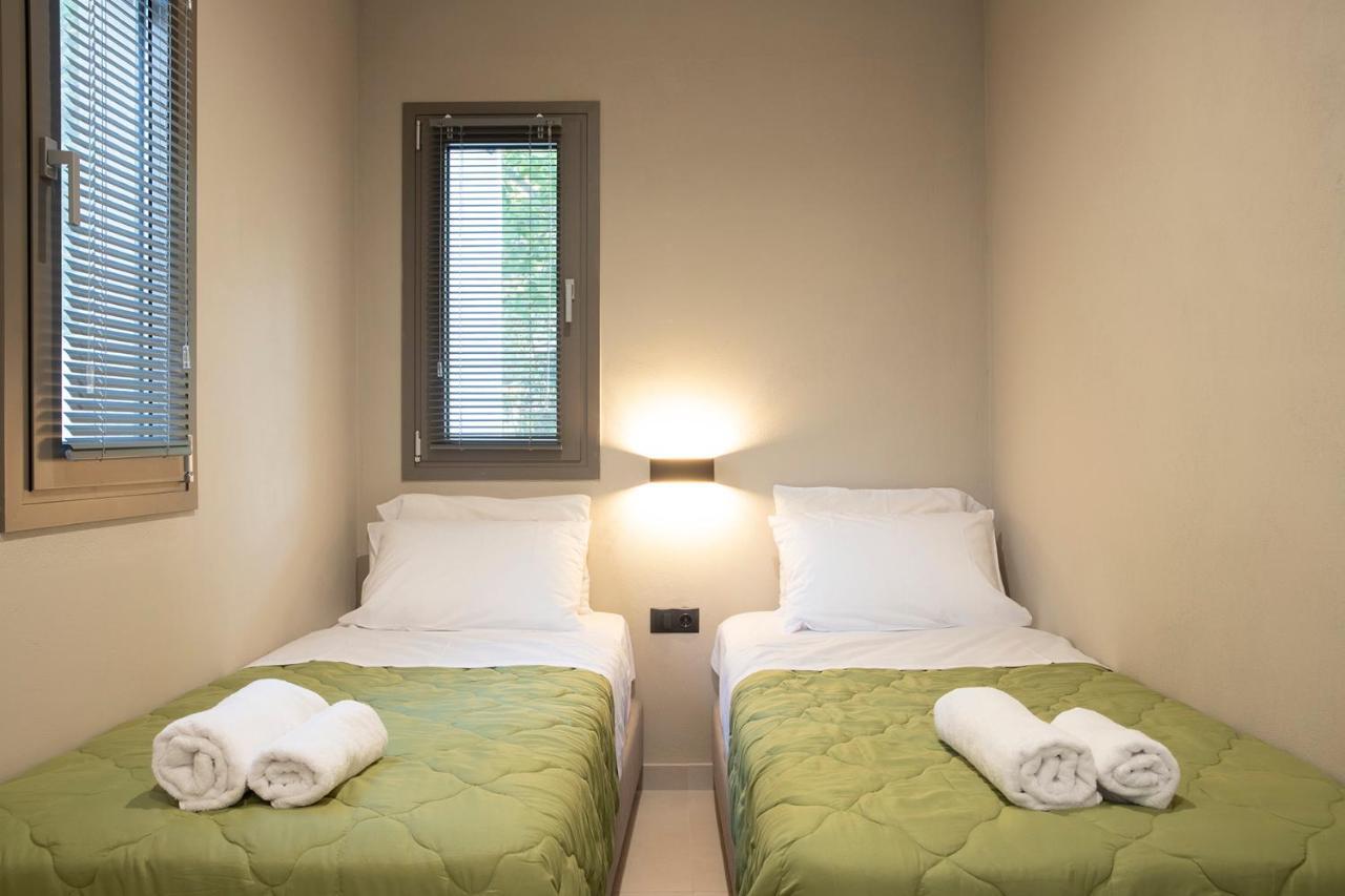 Olympus Suites ปาราเลีย ปันตาเลโมนอส ภายนอก รูปภาพ