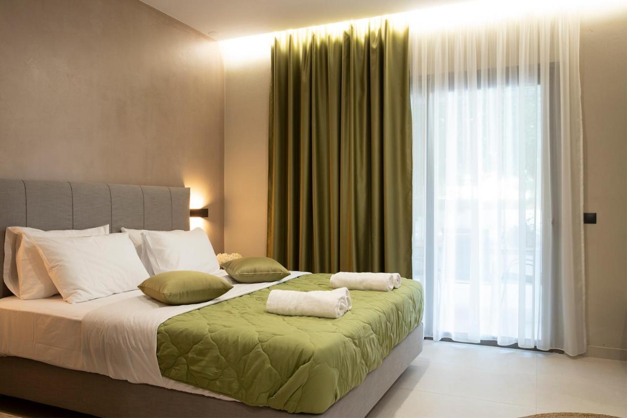Olympus Suites ปาราเลีย ปันตาเลโมนอส ภายนอก รูปภาพ